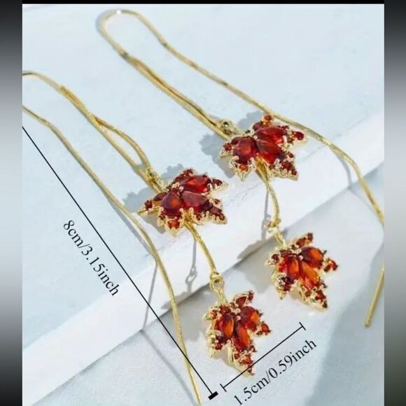 🍁🆕🍁 Elegant 14K Gold Plated Red Maple Leaf Dangle Earrings🍁 - Picture 6 of 11